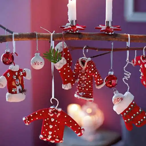 Play Christmas Decorations