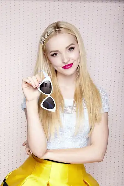 Play Dove Cameron Wallpapers as an online game Dove Cameron Wallpapers with UptoPlay