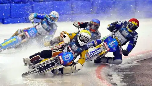 Play Extreme Ice Speedway Racing Wallpaper as an online game Extreme Ice Speedway Racing Wallpaper with UptoPlay