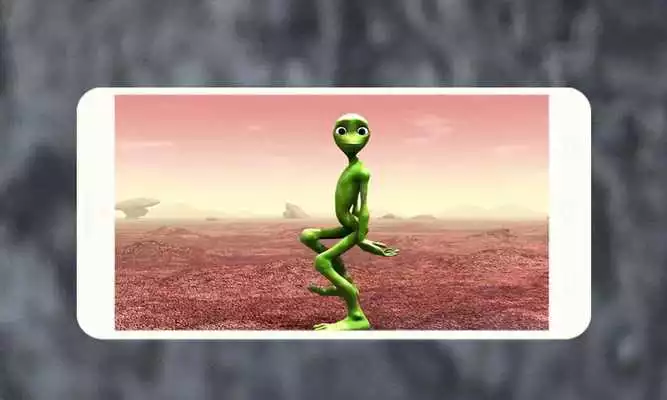 Play Green Alien Dance