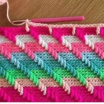 Play Learn crochet as an online game Learn crochet with UptoPlay