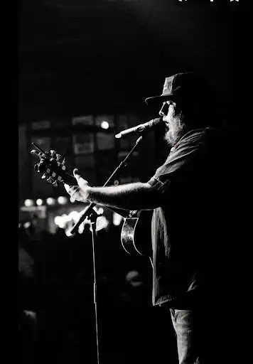 Play Luke Combs Wallpaper as an online game Luke Combs Wallpaper with UptoPlay