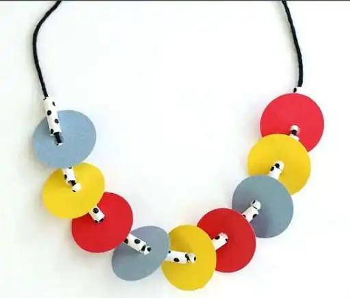 Play necklace crafts for kids as an online game necklace crafts for kids with UptoPlay