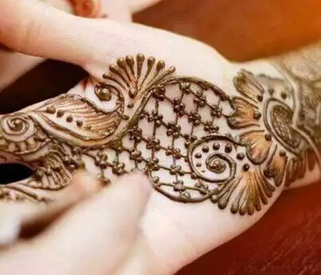 Play New Mehndi Designs 2016