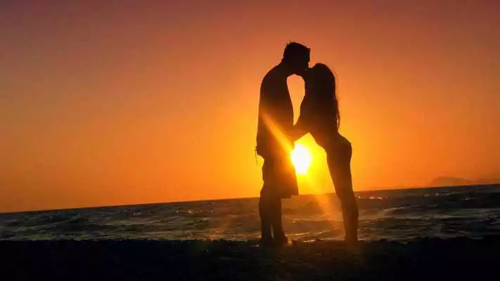 Play Romantic sunset. LiveWallpaper