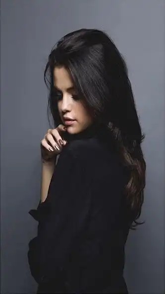 Play Selena Gomez HD Wallpaper  and enjoy Selena Gomez HD Wallpaper with UptoPlay