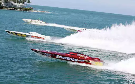 Play Speed Boat Racing Wallpaper