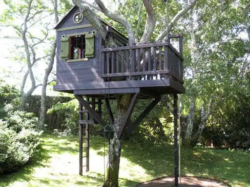 Play Tree house design as an online game Tree house design with UptoPlay