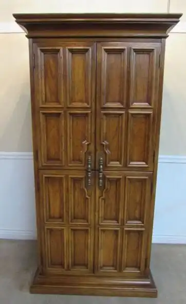 Play Wooden Wardrobe  and enjoy Wooden Wardrobe with UptoPlay